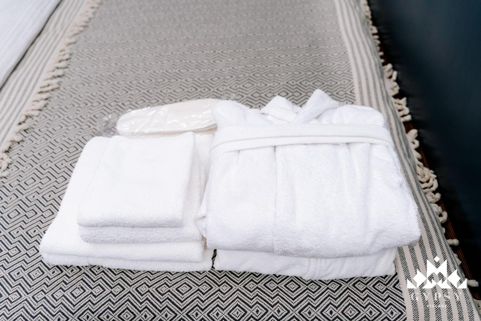 Gipsy Village Park Hotel Asureti 외부 사진
