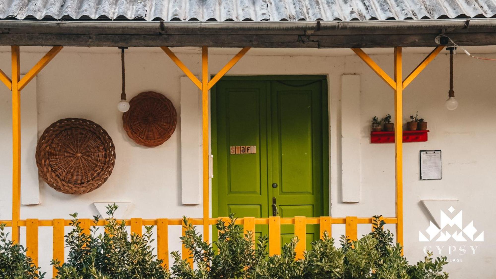 Gipsy Village Park Hotel Asureti 외부 사진