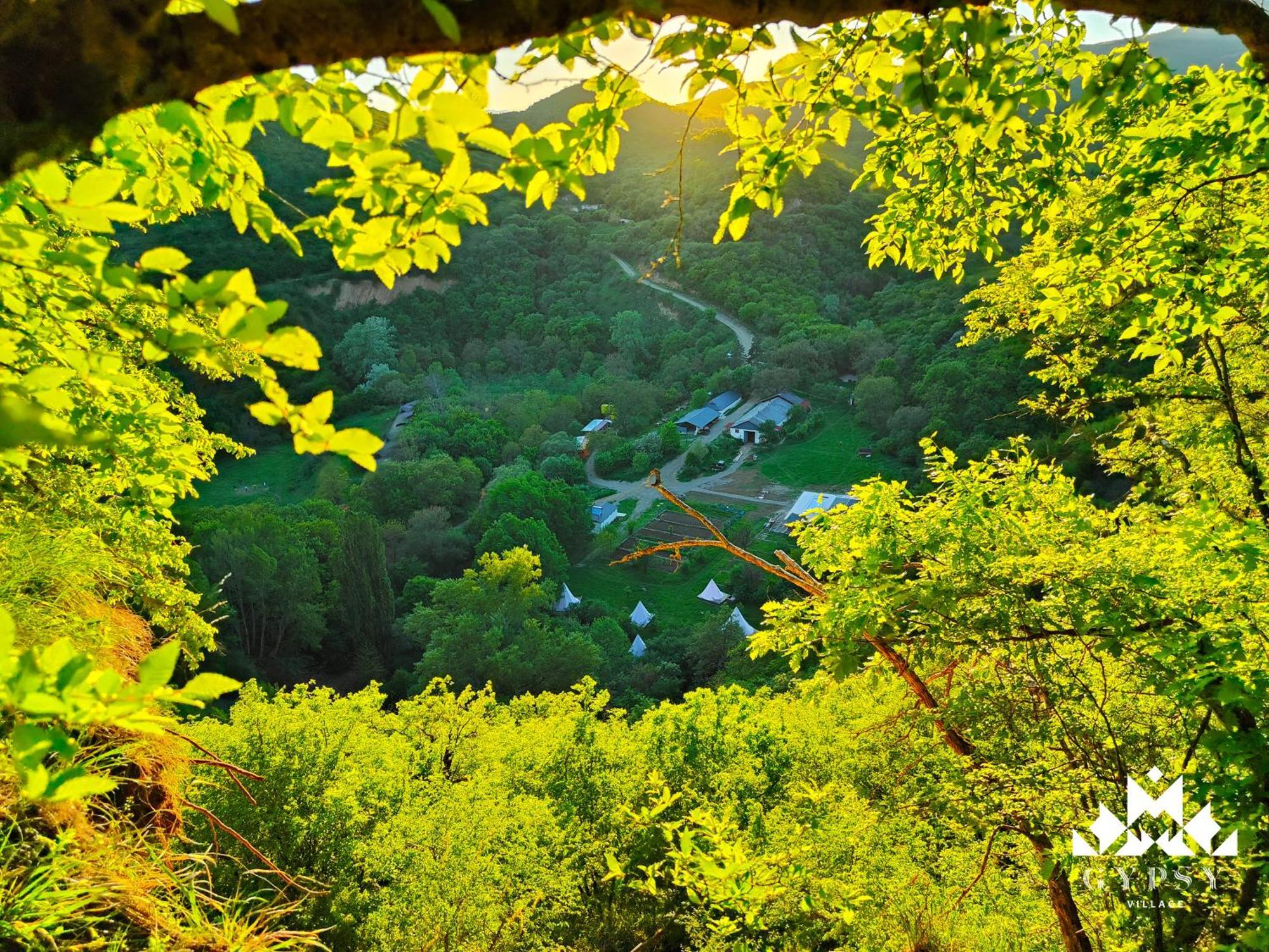 Gipsy Village Park Hotel Asureti 외부 사진