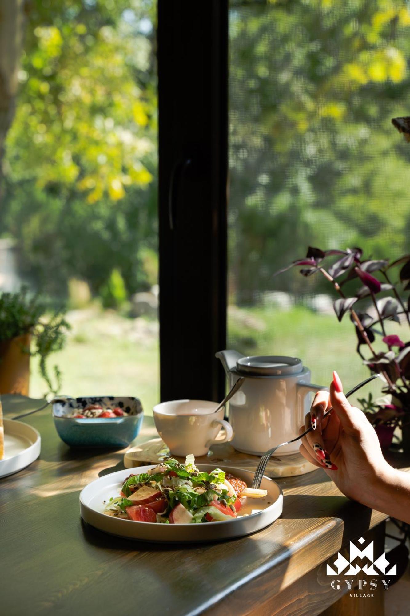 Gipsy Village Park Hotel Asureti 외부 사진