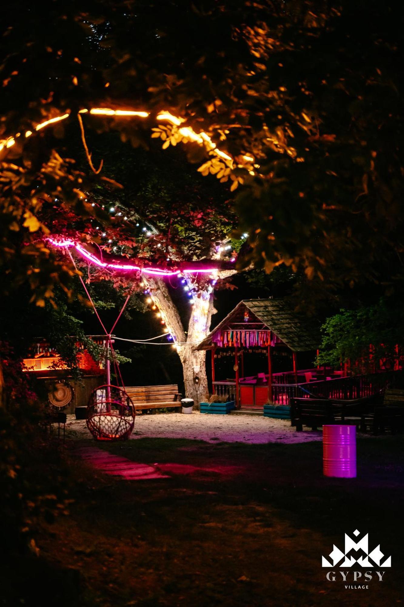 Gipsy Village Park Hotel Asureti 외부 사진