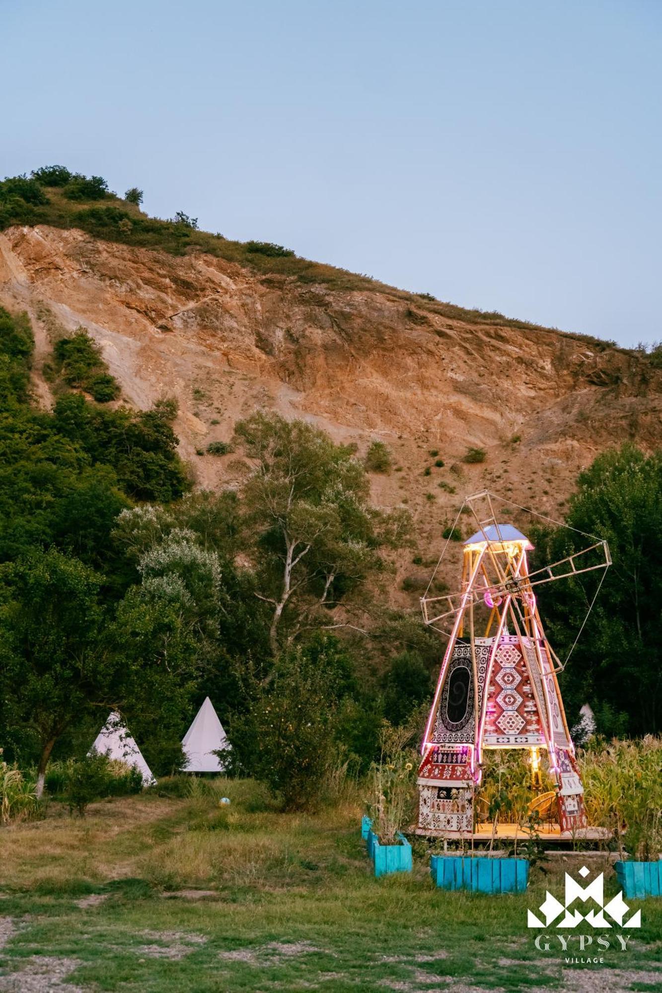 Gipsy Village Park Hotel Asureti 외부 사진